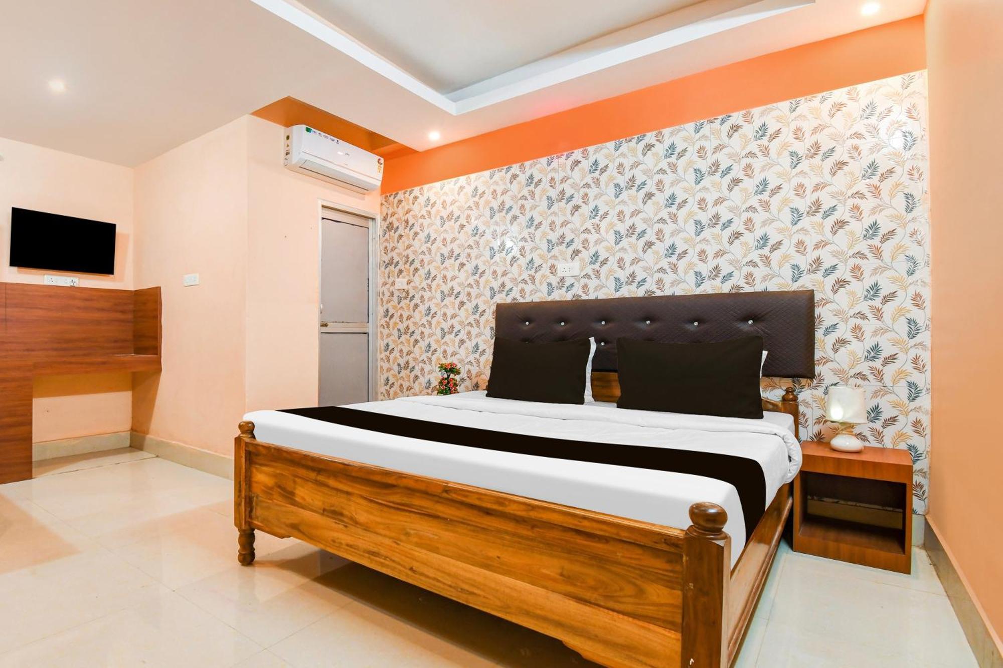 Super Hotel O Dakshin Dwar Formerly Radha Krishna Niwas Puri Eksteriør billede