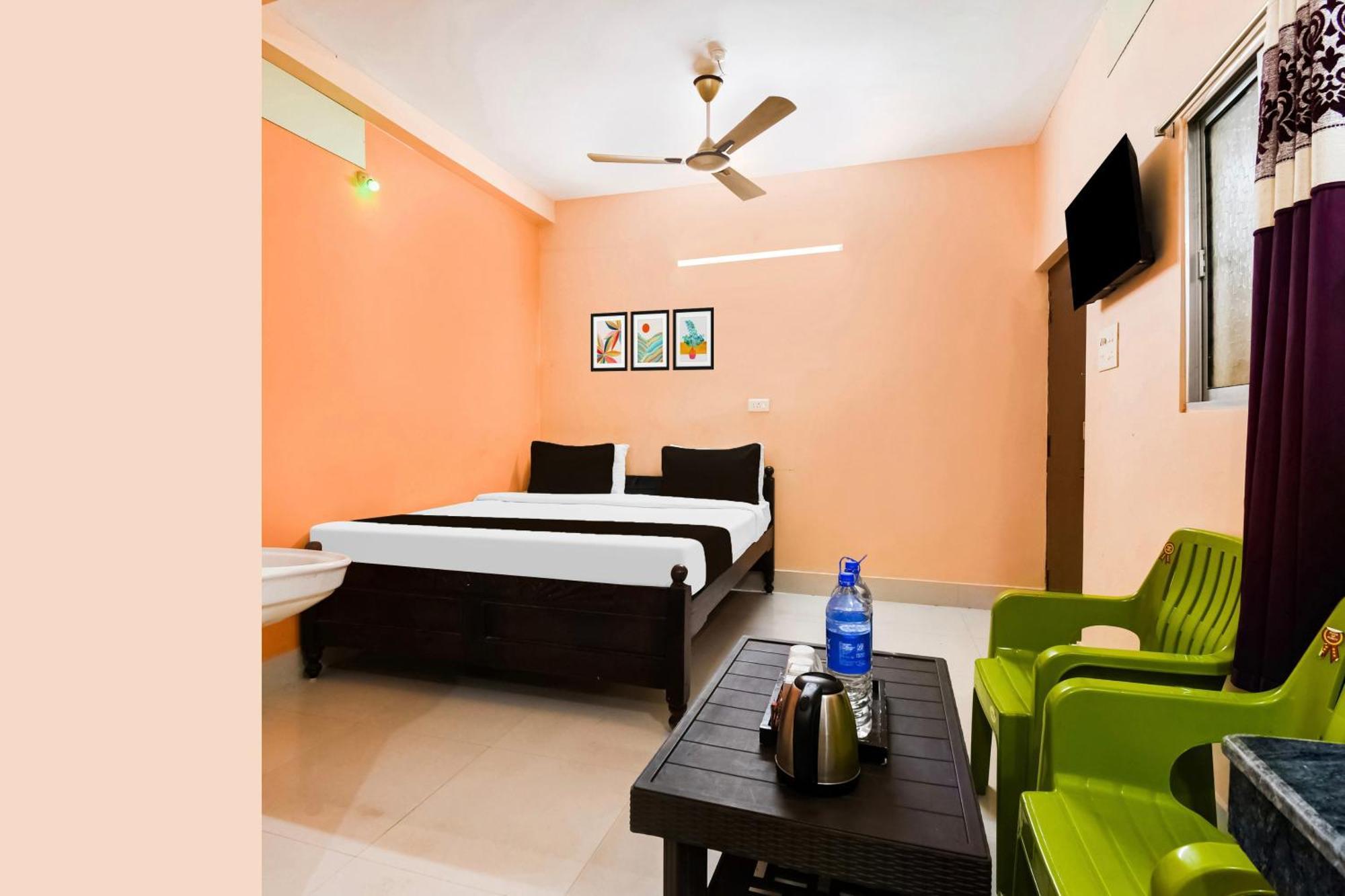 Super Hotel O Dakshin Dwar Formerly Radha Krishna Niwas Puri Eksteriør billede